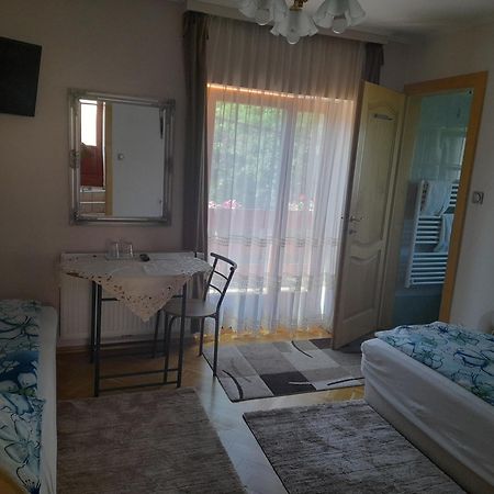 Aranyeso Vendeghaz Csorbai Hotel Budapest Luaran gambar