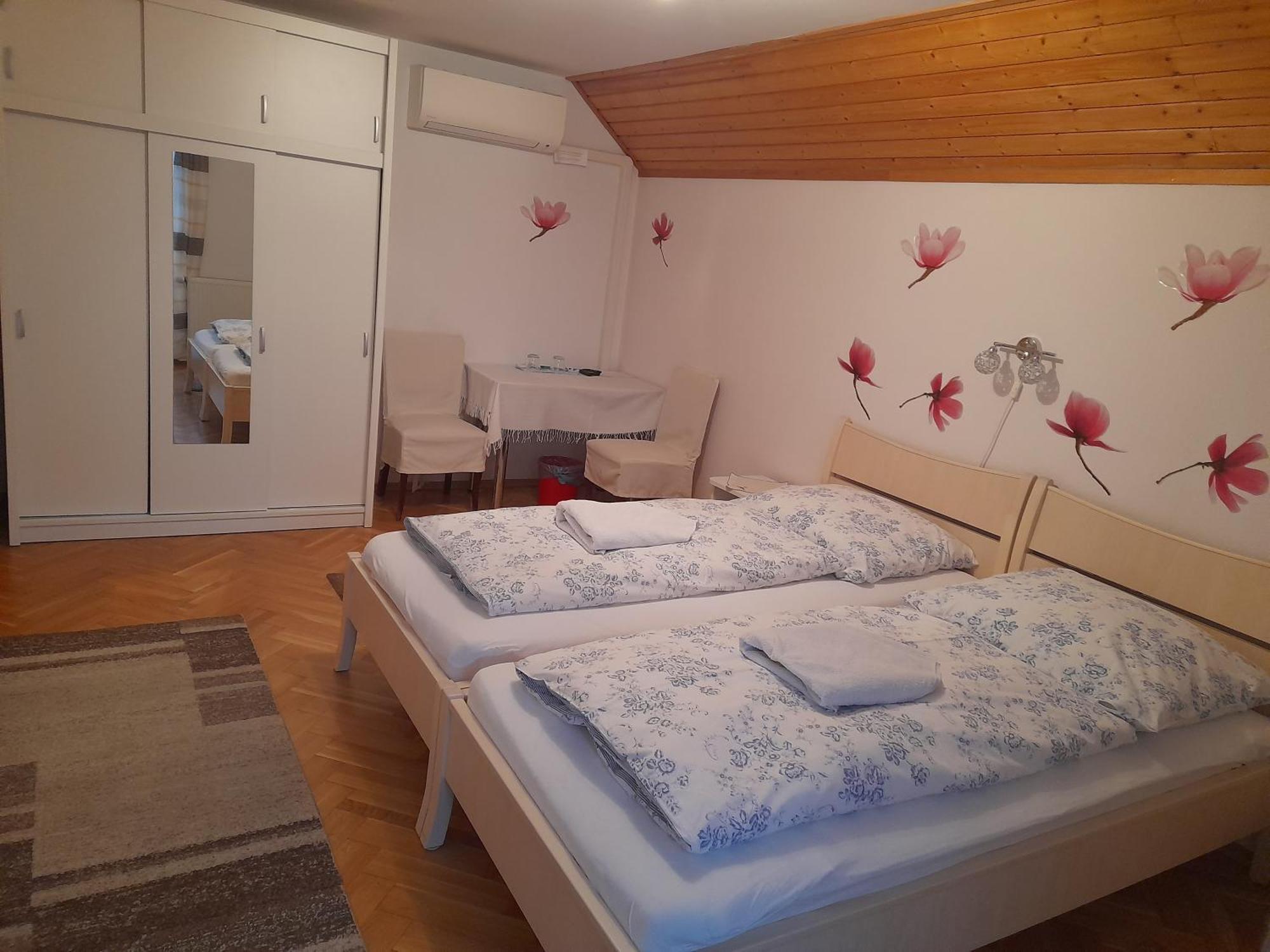 Aranyeso Vendeghaz Csorbai Hotel Budapest Luaran gambar